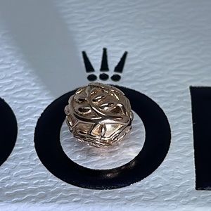 PANDORA ESSENCE Charm, Rose 786303CZ